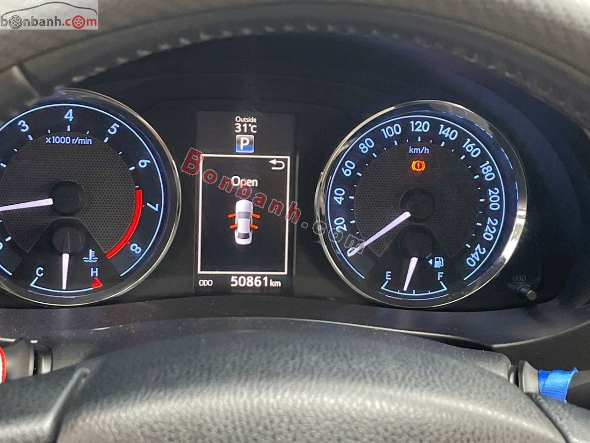 Bán ô tô Toyota Corolla altis 1.8G AT - 2017 - xe cũ