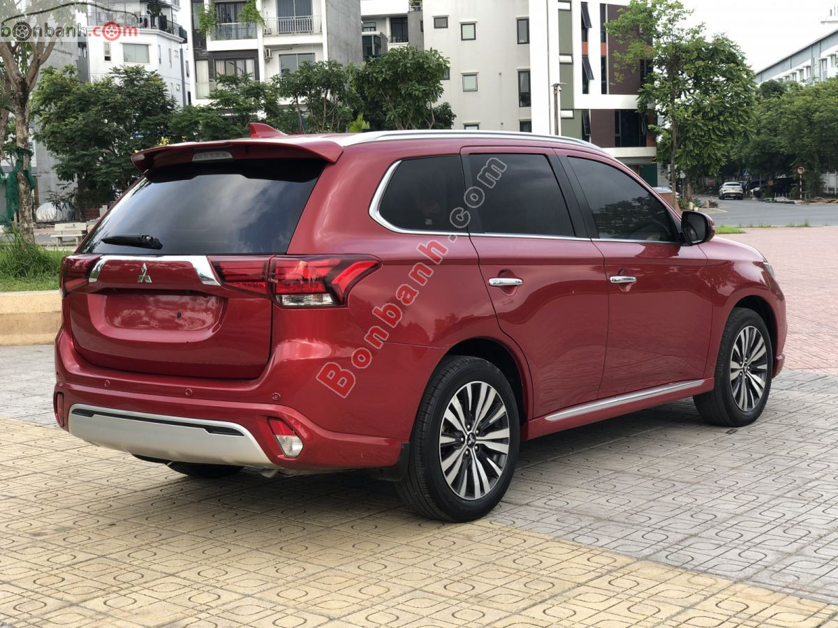 Bán ô tô Mitsubishi Outlander 2.0 CVT - 2022 - xe cũ