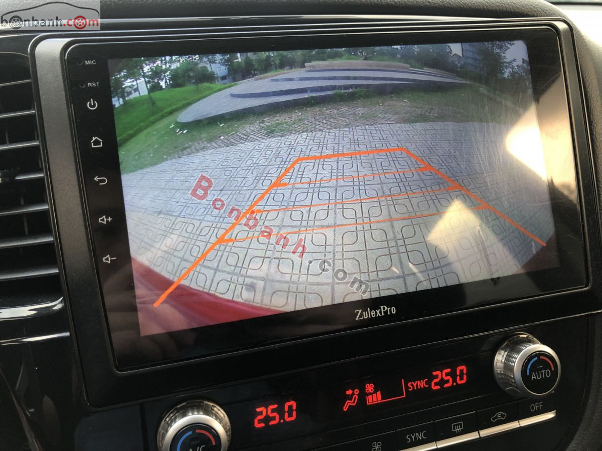 Bán ô tô Mitsubishi Outlander 2.0 CVT - 2022 - xe cũ