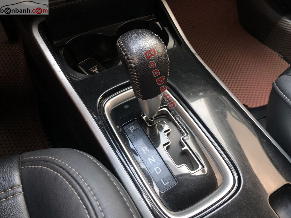 Bán ô tô Mitsubishi Outlander 2.0 CVT - 2022 - xe cũ