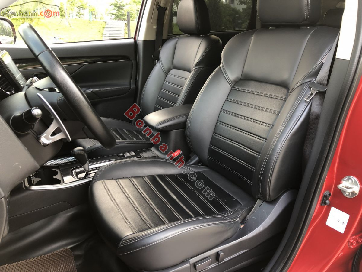 Bán ô tô Mitsubishi Outlander 2.0 CVT - 2022 - xe cũ