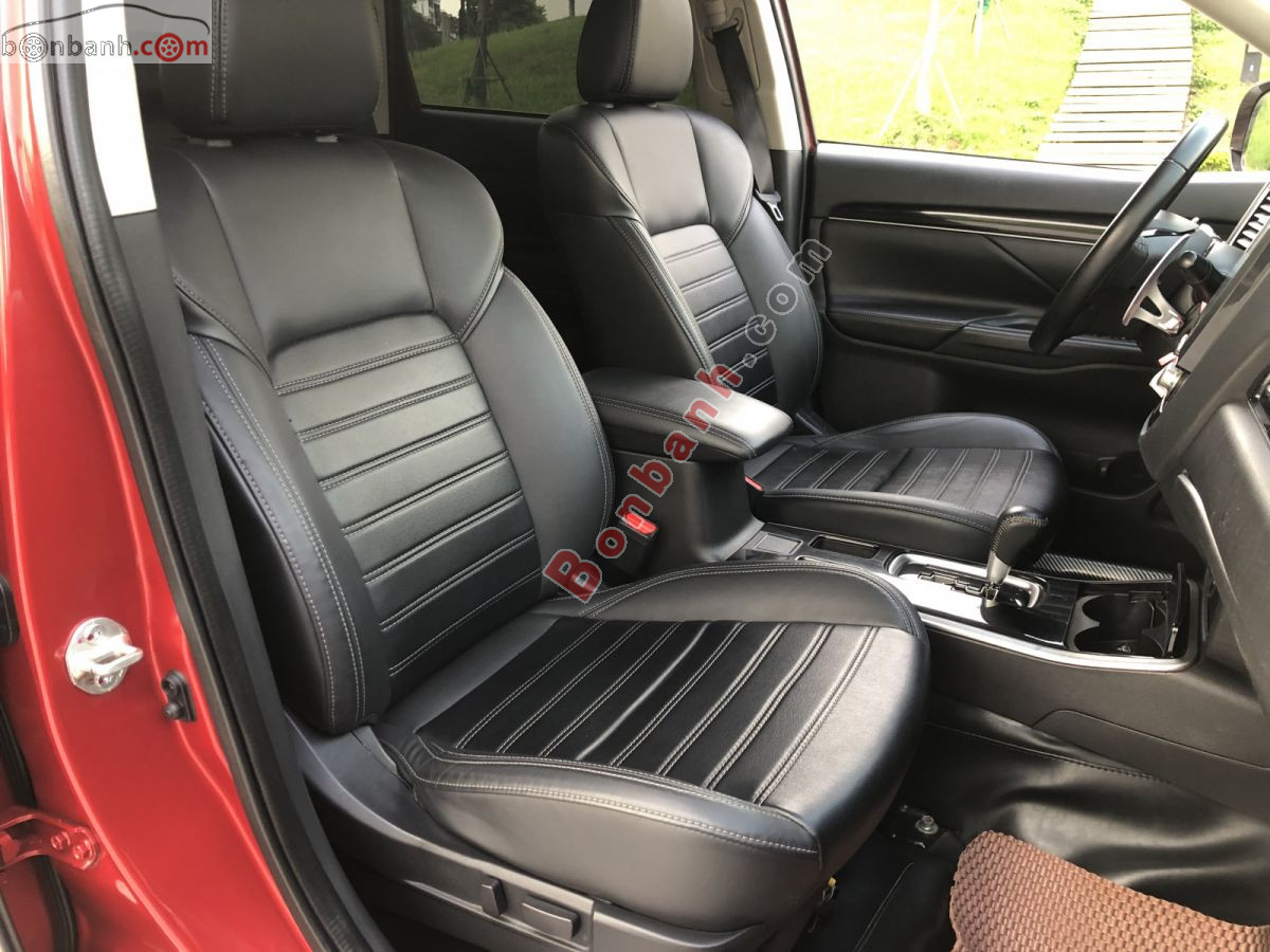 Bán ô tô Mitsubishi Outlander 2.0 CVT - 2022 - xe cũ