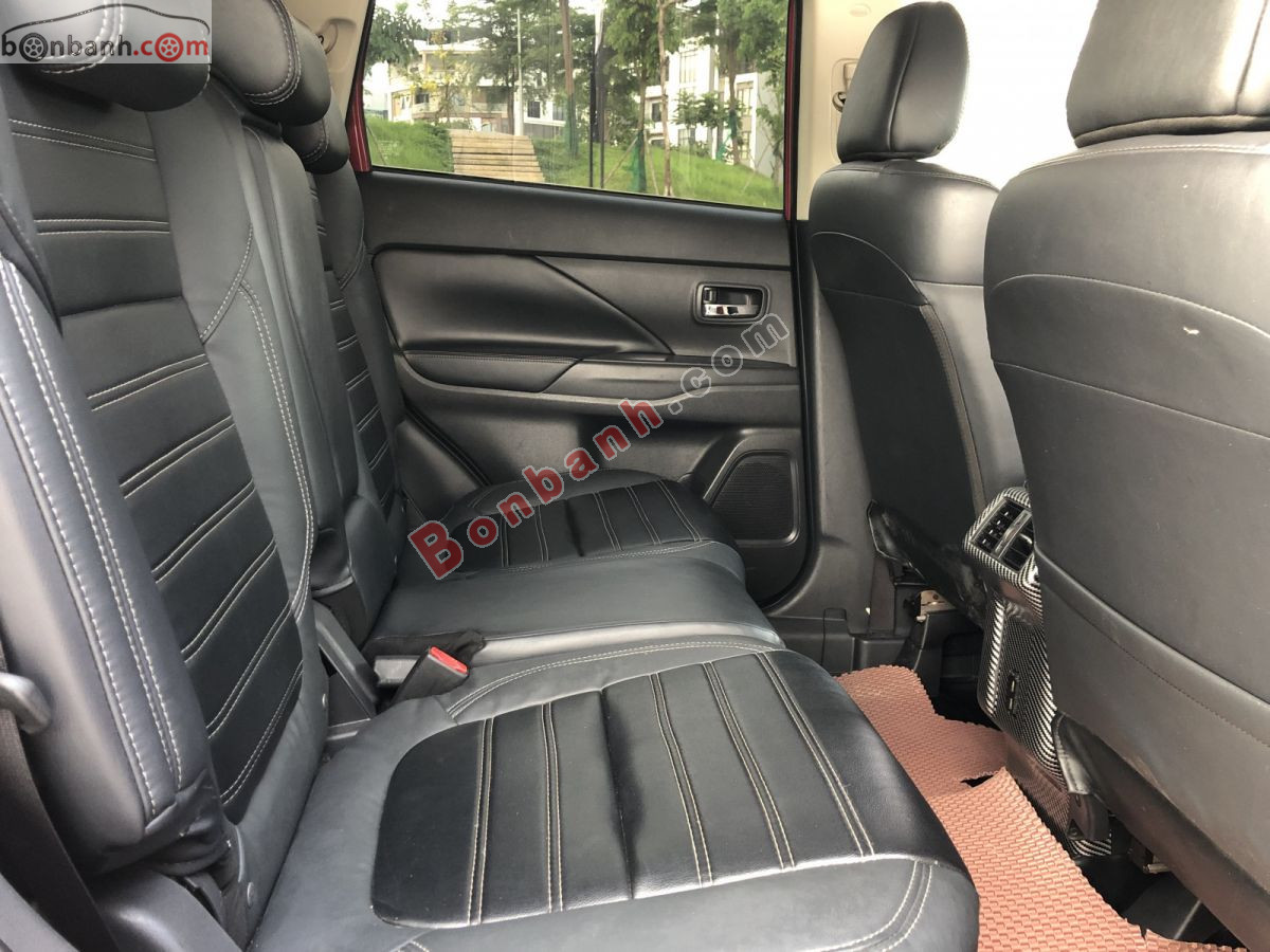 Bán ô tô Mitsubishi Outlander 2.0 CVT - 2022 - xe cũ