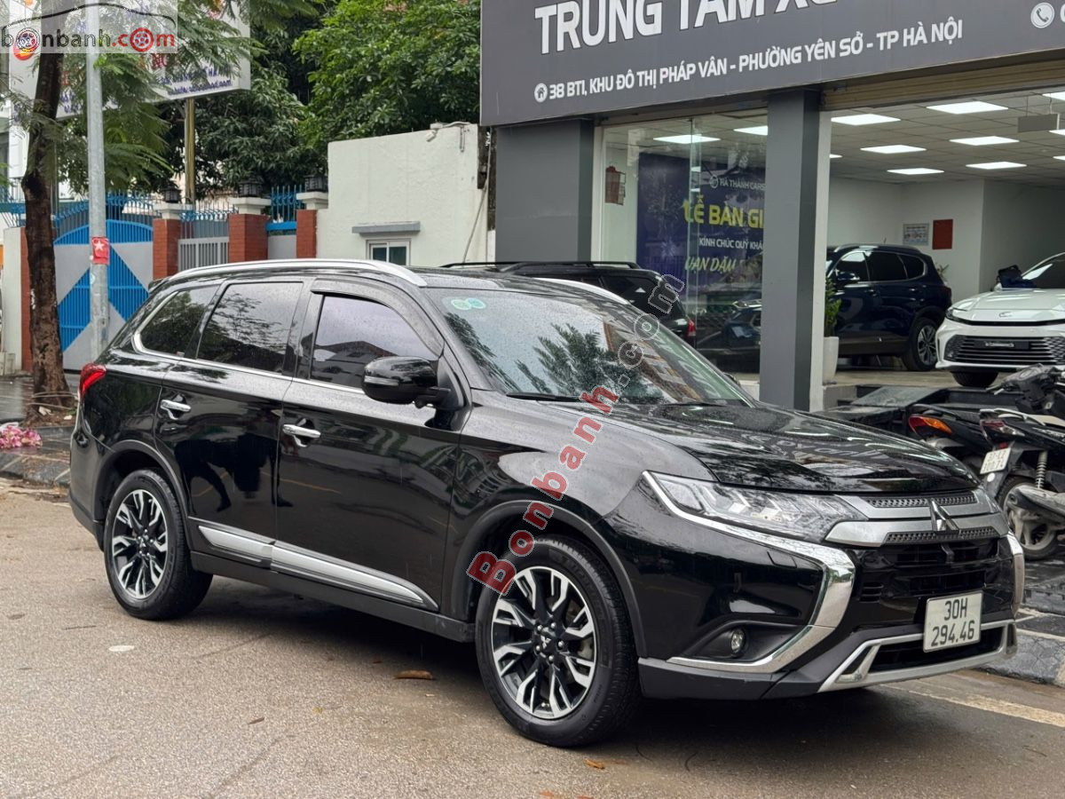 Bán ô tô Mitsubishi Outlander Premium 2.0 CVT - 2021 - xe cũ