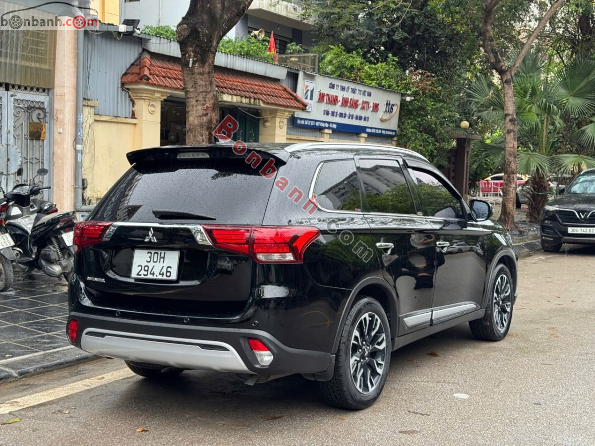 Bán ô tô Mitsubishi Outlander Premium 2.0 CVT - 2021 - xe cũ