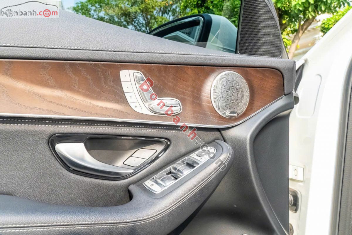 Bán ô tô Mercedes Benz GLC 200 4Matic - 2021 - xe cũ