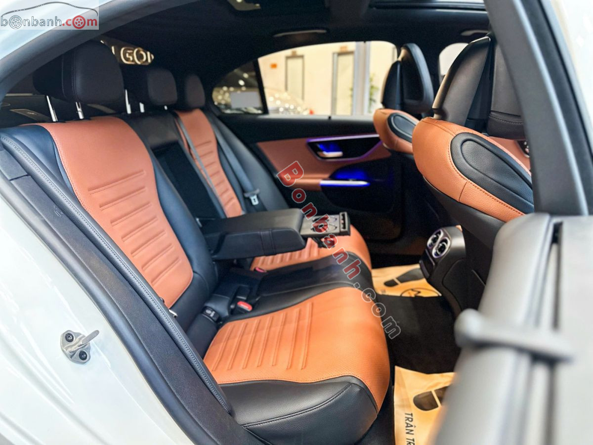 Bán ô tô Mercedes Benz C class C300 AMG - 2021 - xe cũ