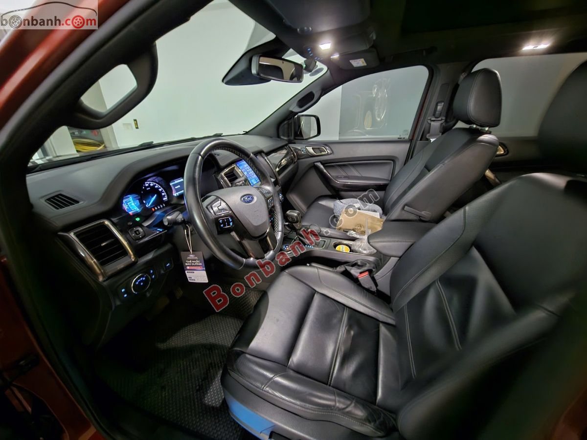 Bán ô tô Ford Everest Titanium 2.0L 4x4 AT - 2019 - xe cũ