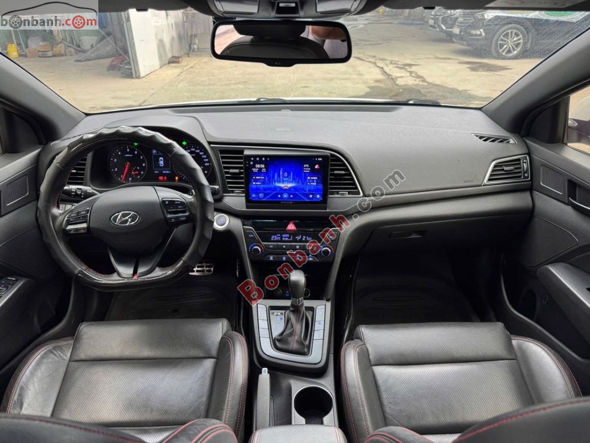 Bán ô tô Hyundai Elantra Sport 1.6 AT - 2018 - xe cũ