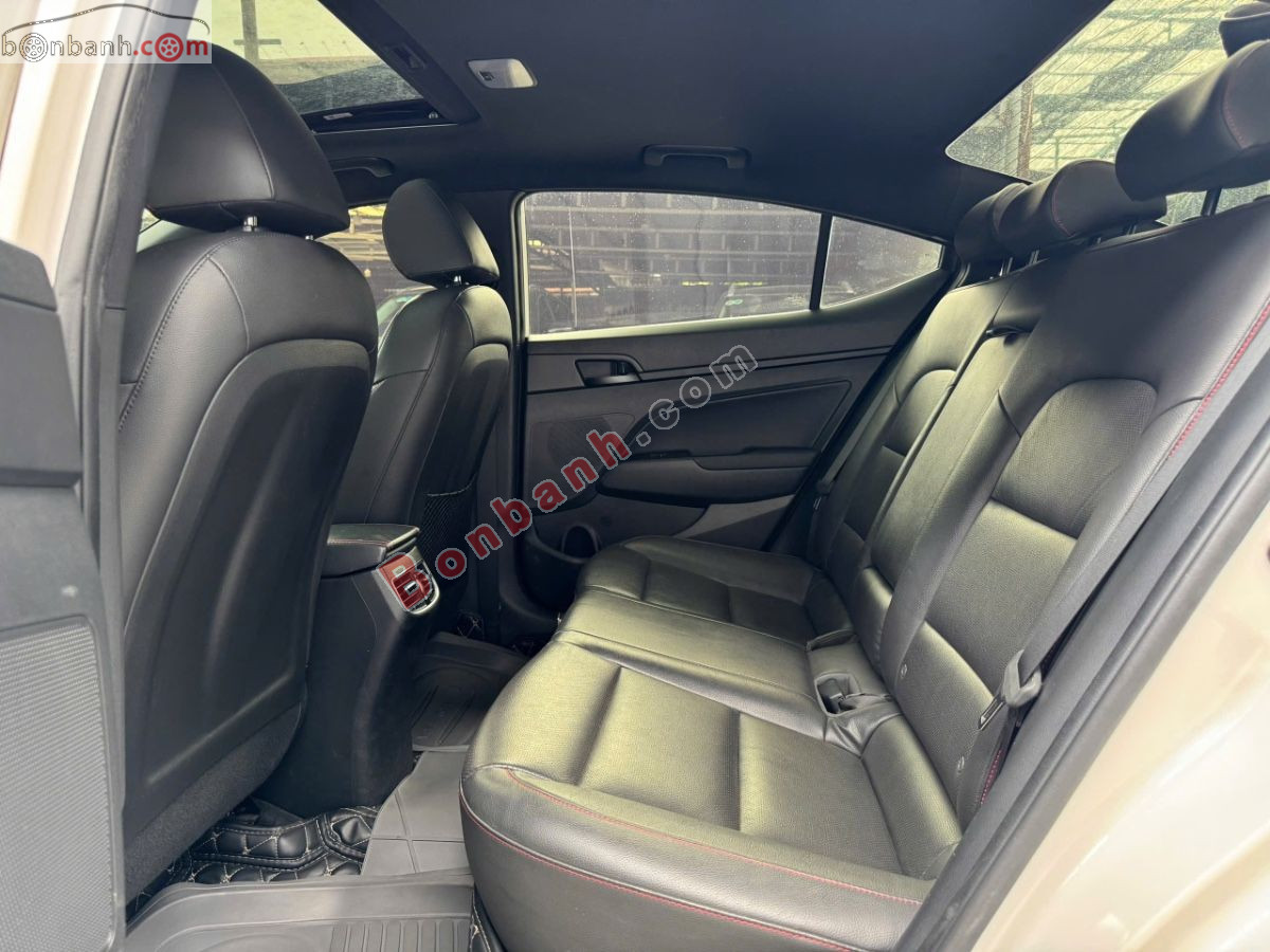 Bán ô tô Hyundai Elantra Sport 1.6 AT - 2018 - xe cũ