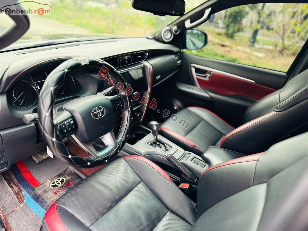 Bán ô tô Toyota Fortuner 2.4G 4x2 AT Legender - 2021 - xe cũ