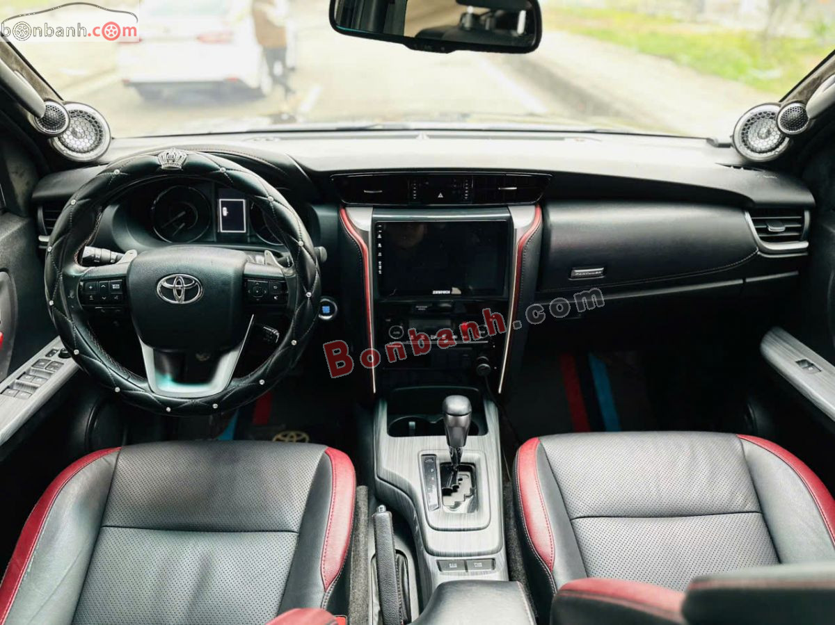 Bán ô tô Toyota Fortuner 2.4G 4x2 AT Legender - 2021 - xe cũ