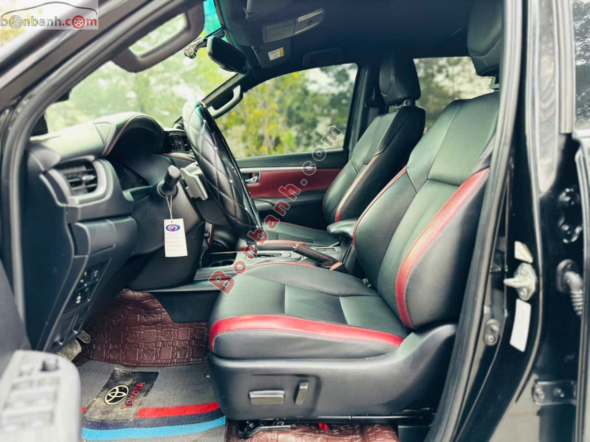 Bán ô tô Toyota Fortuner 2.4G 4x2 AT Legender - 2021 - xe cũ