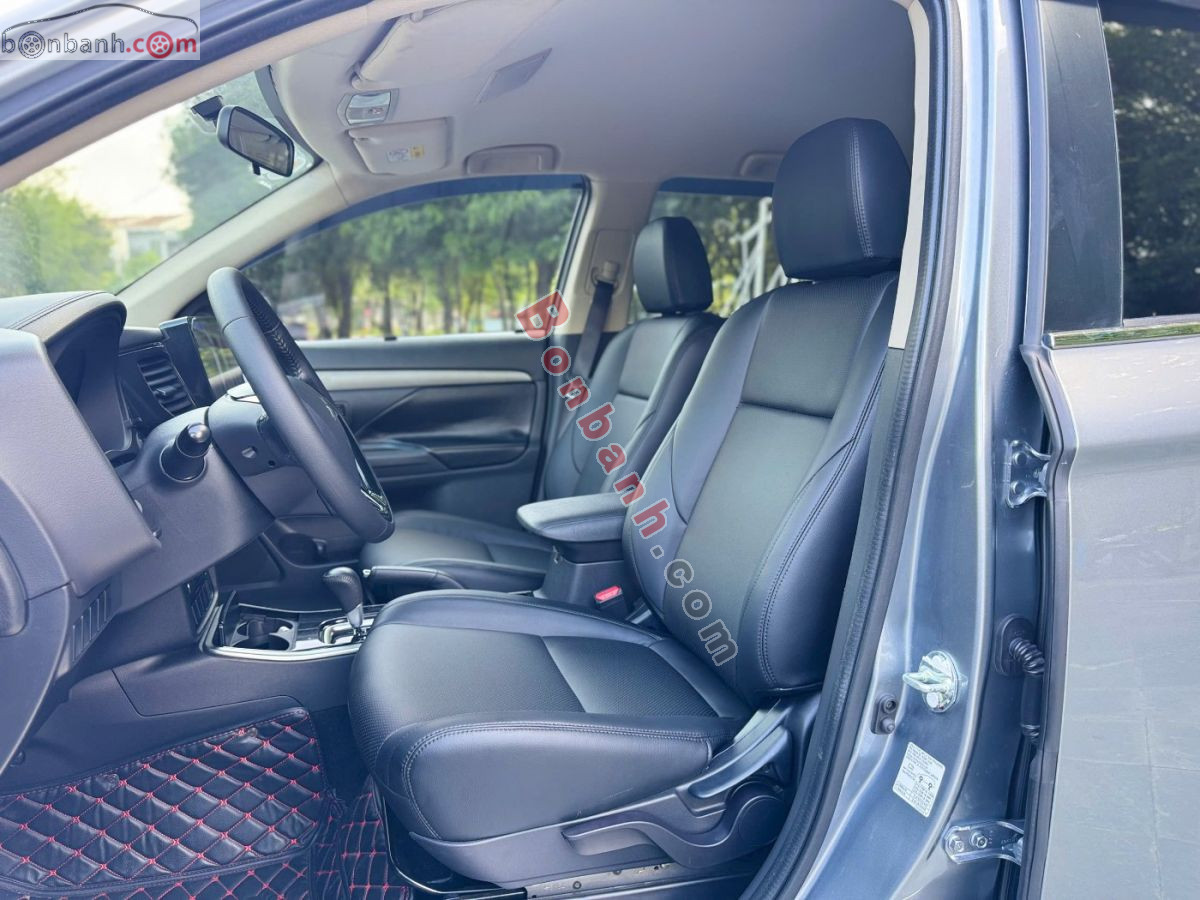 Bán ô tô Mitsubishi Outlander 2.0 CVT - 2019 - xe cũ