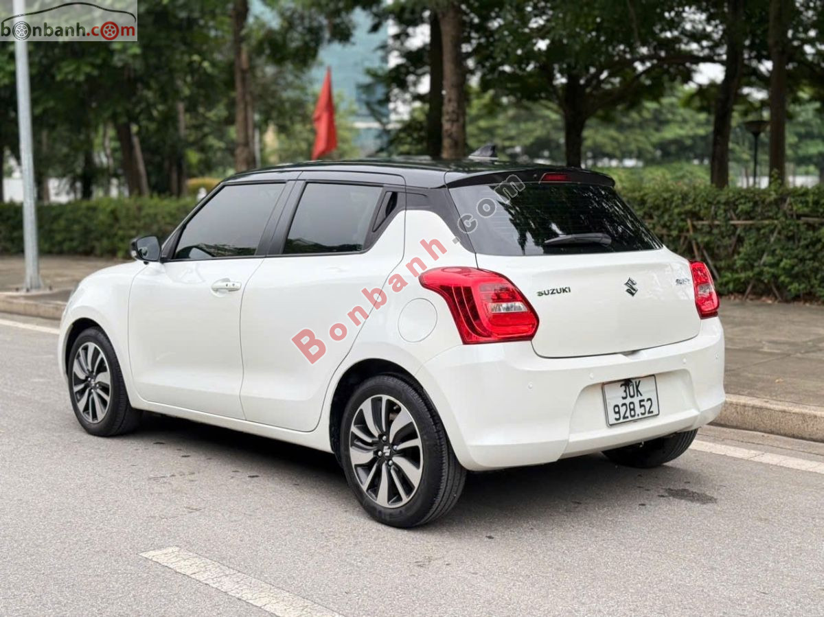 Bán ô tô Suzuki Swift GLX 1.2 AT - 2020 - xe cũ