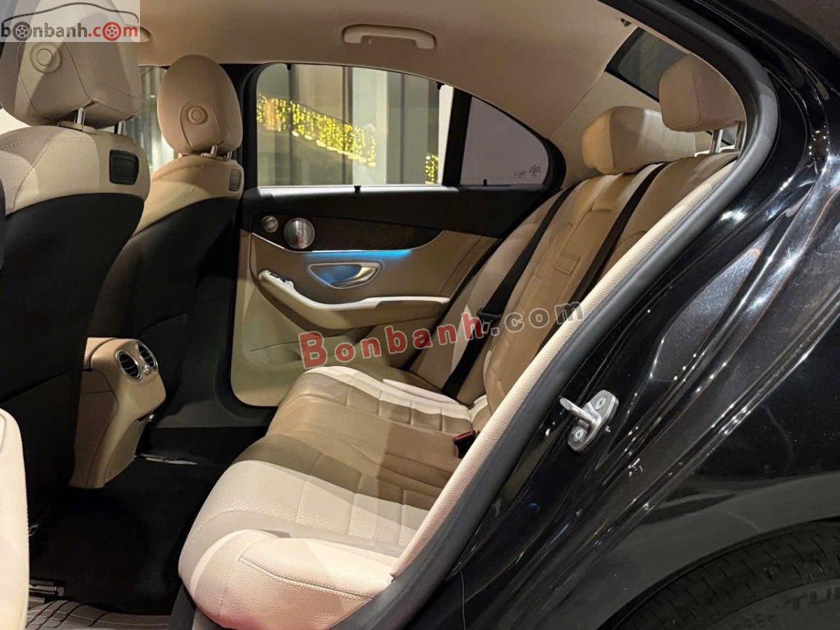 Bán ô tô Mercedes Benz C class C200 - 2018 - xe cũ