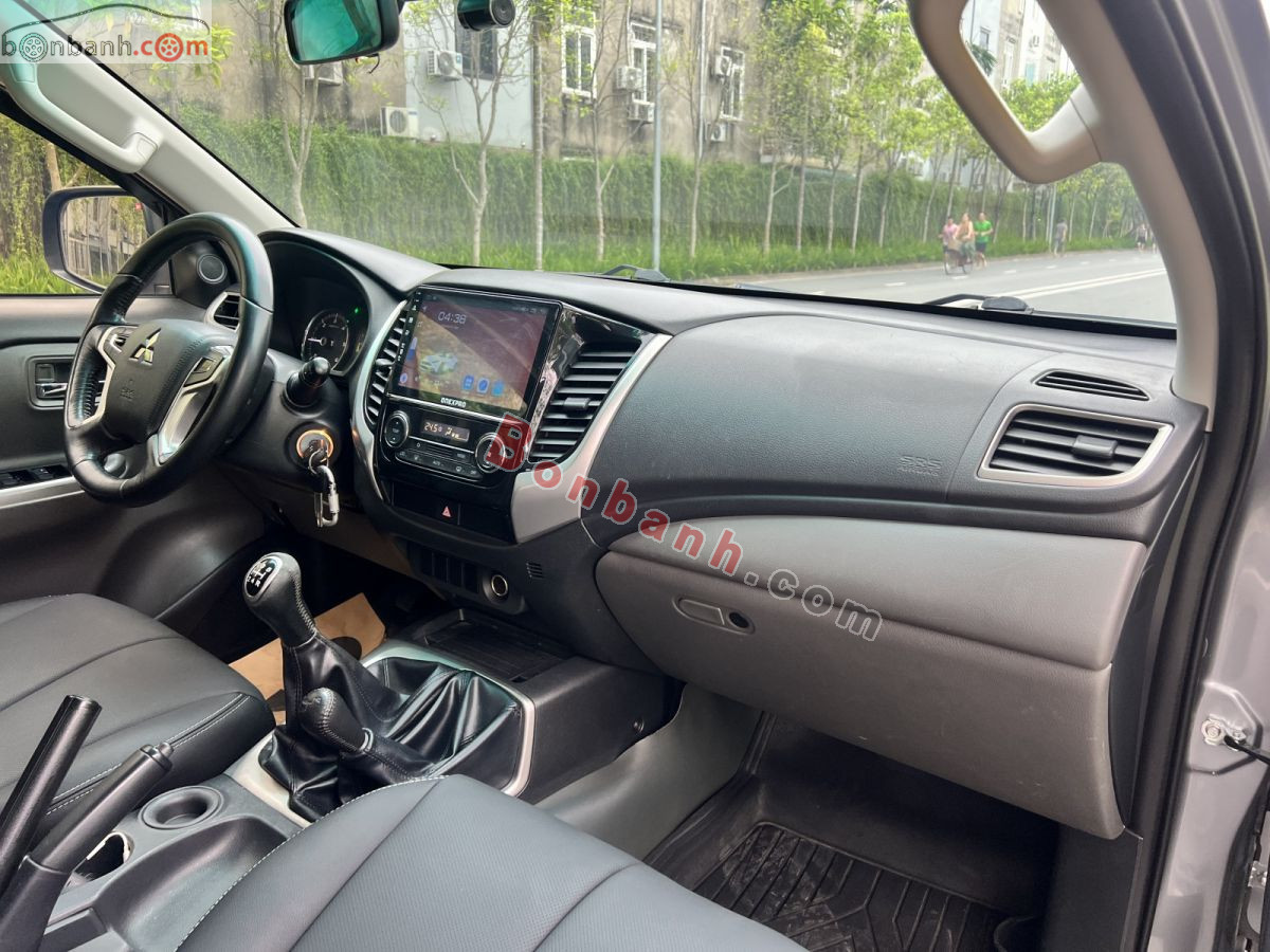 Bán ô tô Mitsubishi Triton 4x2 AT Mivec - 2018 - xe cũ