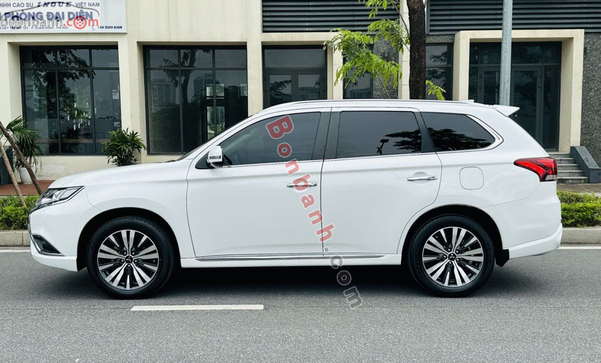 Bán ô tô Mitsubishi Outlander 2.0 CVT - 2023 - xe cũ