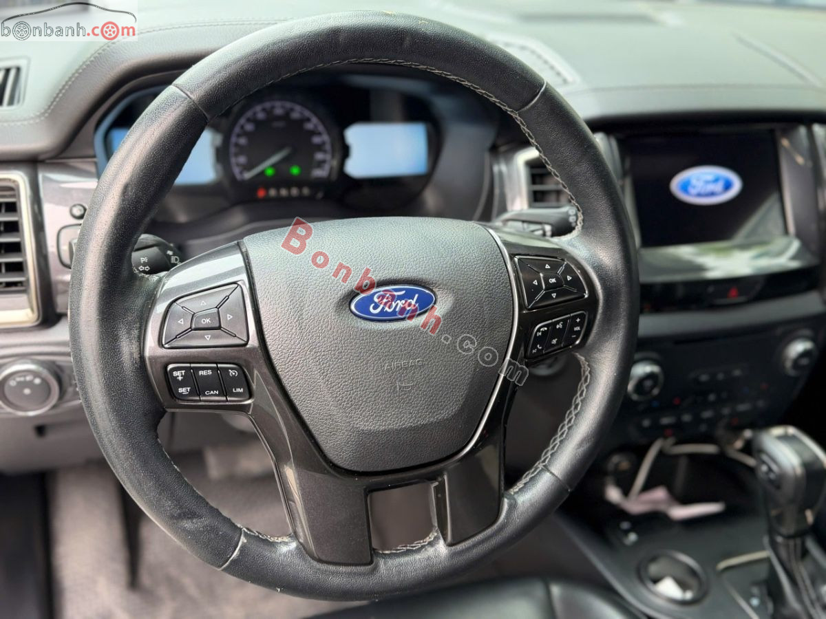 Bán ô tô Ford Everest Titanium 2.0L 4x2 AT - 2019 - xe cũ