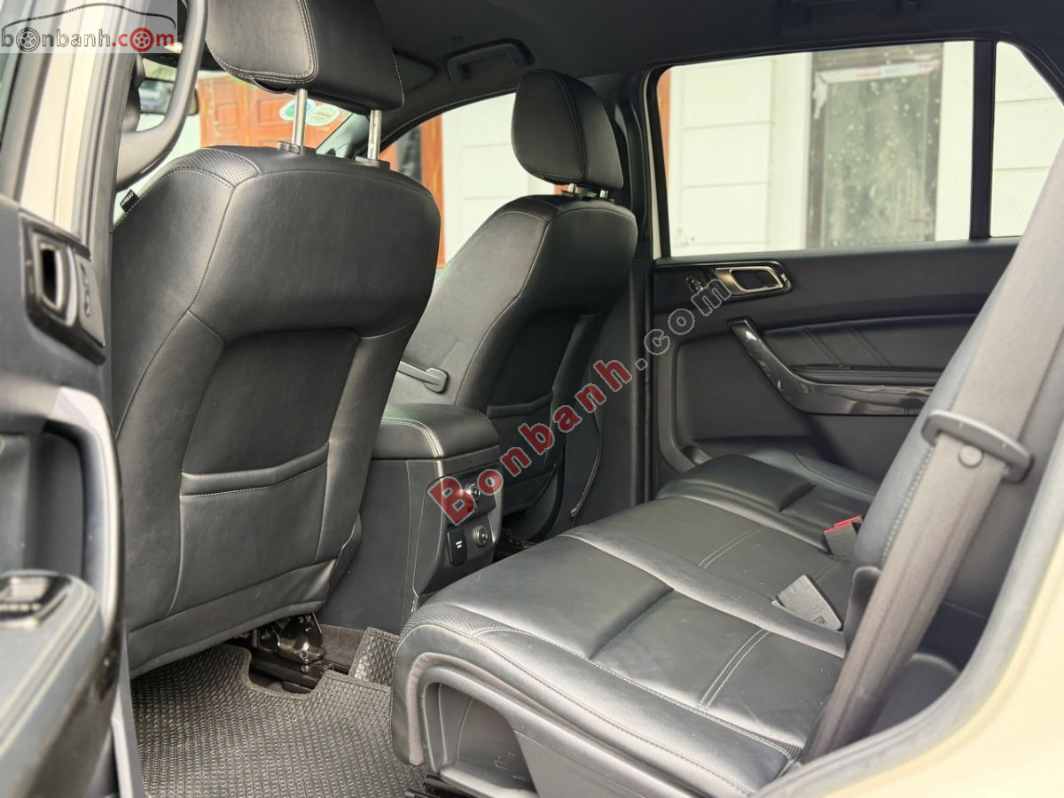 Bán ô tô Ford Everest Titanium 2.0L 4x2 AT - 2019 - xe cũ