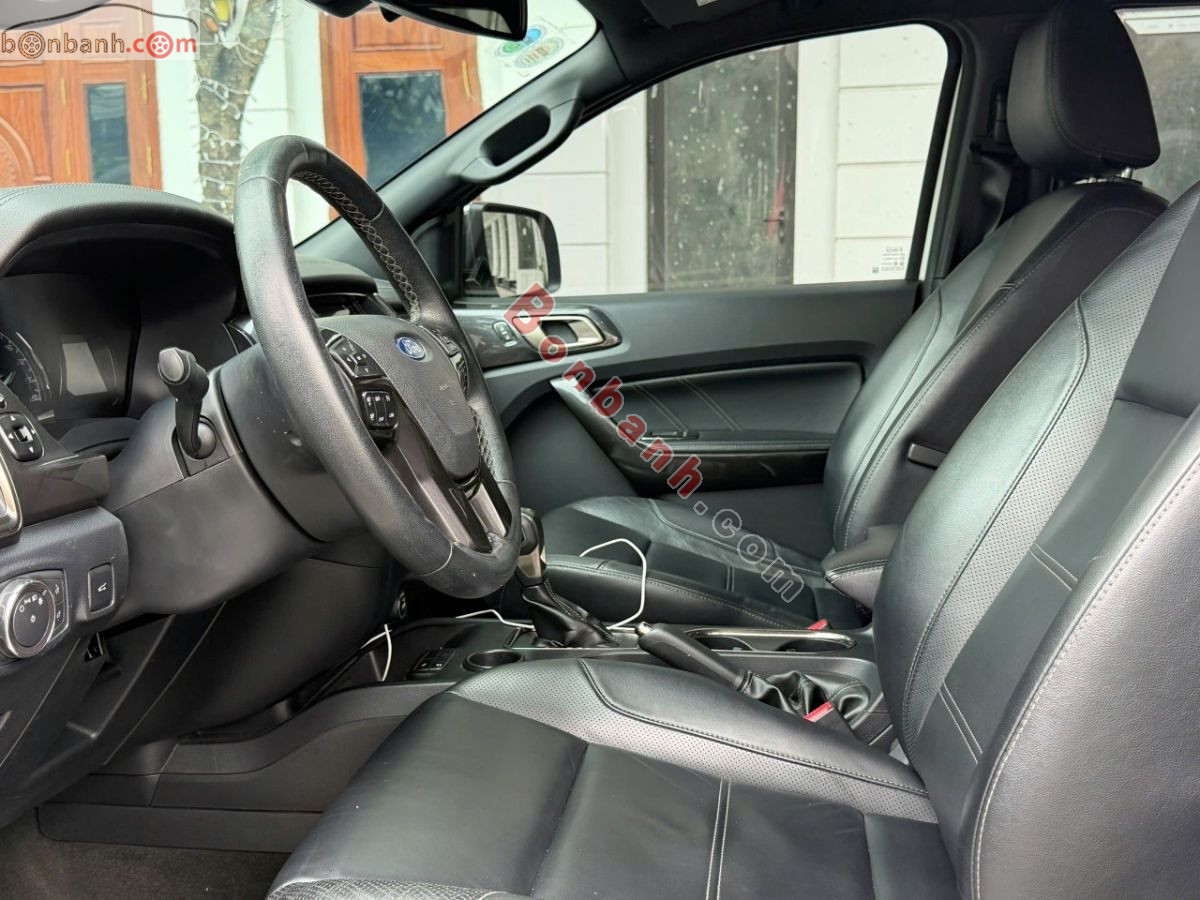 Bán ô tô Ford Everest Titanium 2.0L 4x2 AT - 2019 - xe cũ