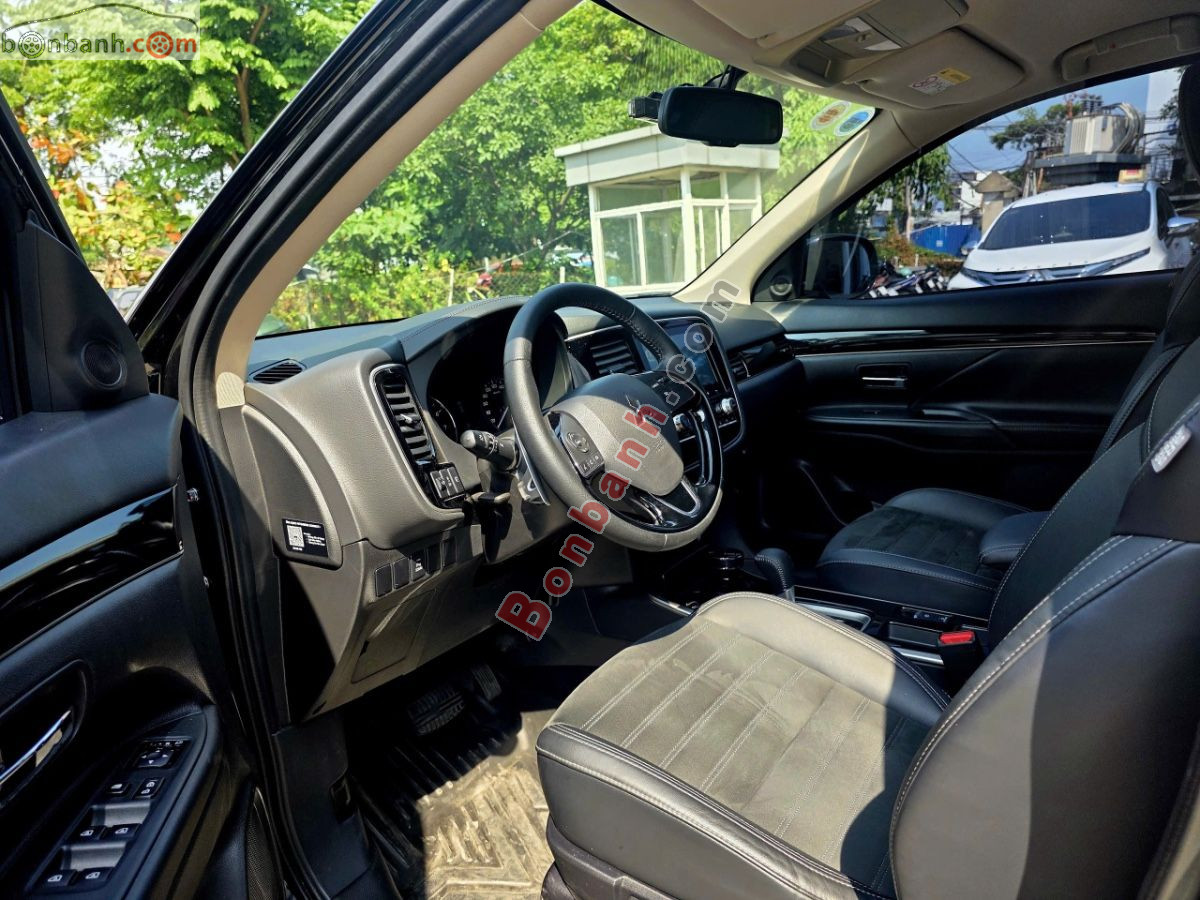 Bán ô tô Mitsubishi Outlander 2.0 CVT - 2024 - xe cũ