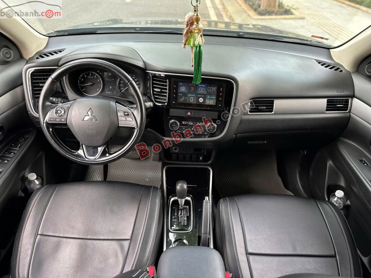Bán ô tô Mitsubishi Outlander 2.0 CVT - 2019 - xe cũ