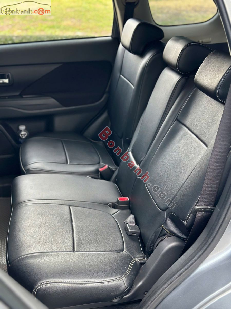 Bán ô tô Mitsubishi Outlander 2.0 CVT - 2019 - xe cũ