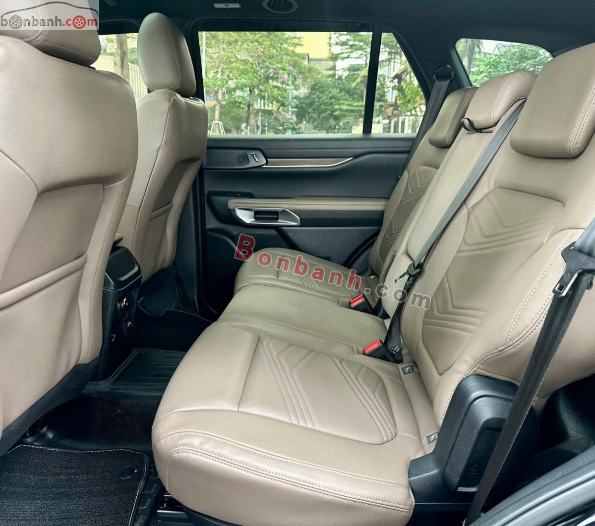 Bán ô tô Ford Everest Titanium Plus 2.0L 4x4 AT - 2022 - xe cũ