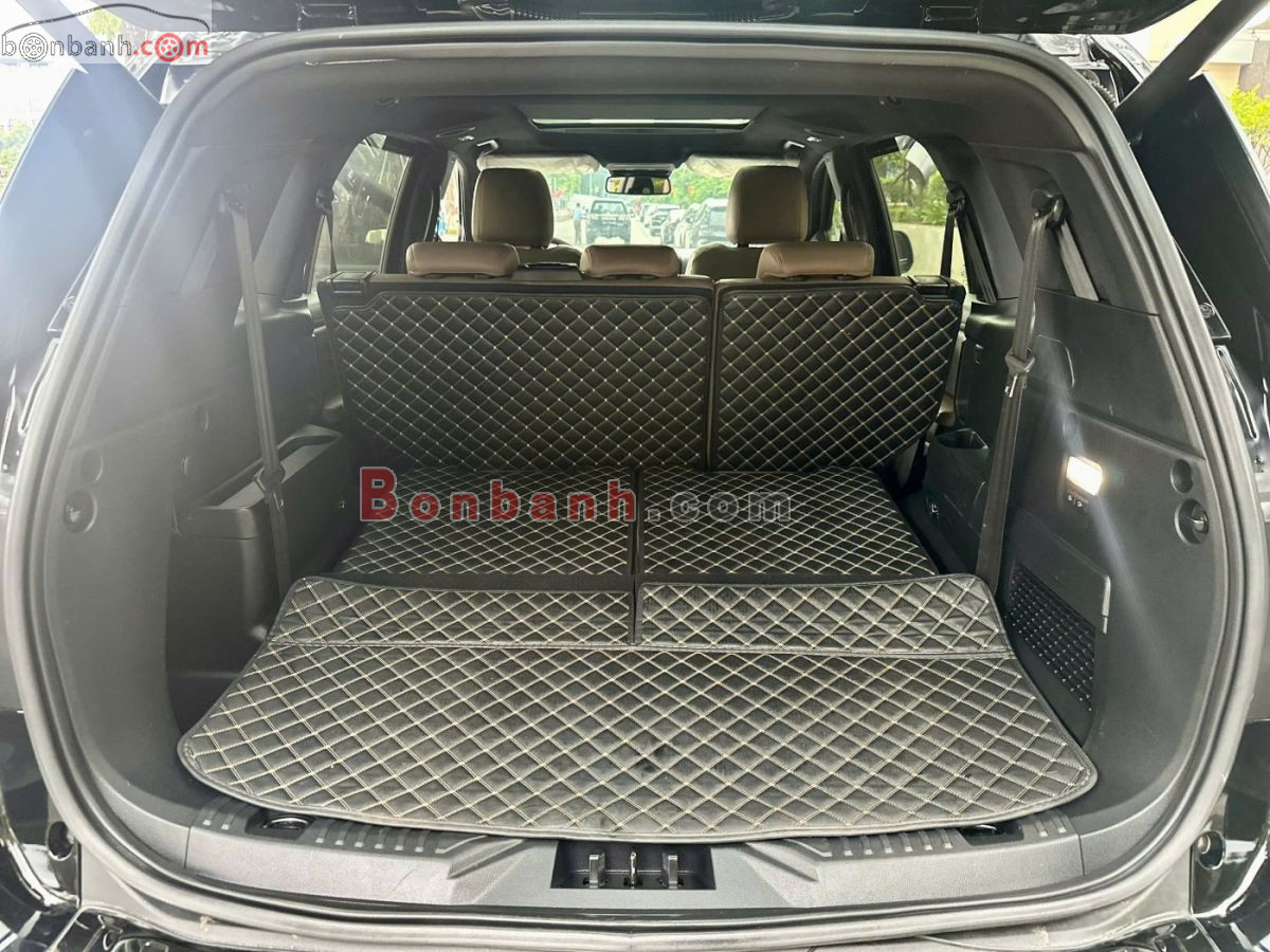 Bán ô tô Ford Everest Titanium Plus 2.0L 4x4 AT - 2022 - xe cũ