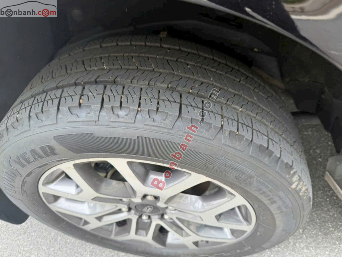 Bán ô tô Ford Everest Titanium Plus 2.0L 4x4 AT - 2023 - xe cũ