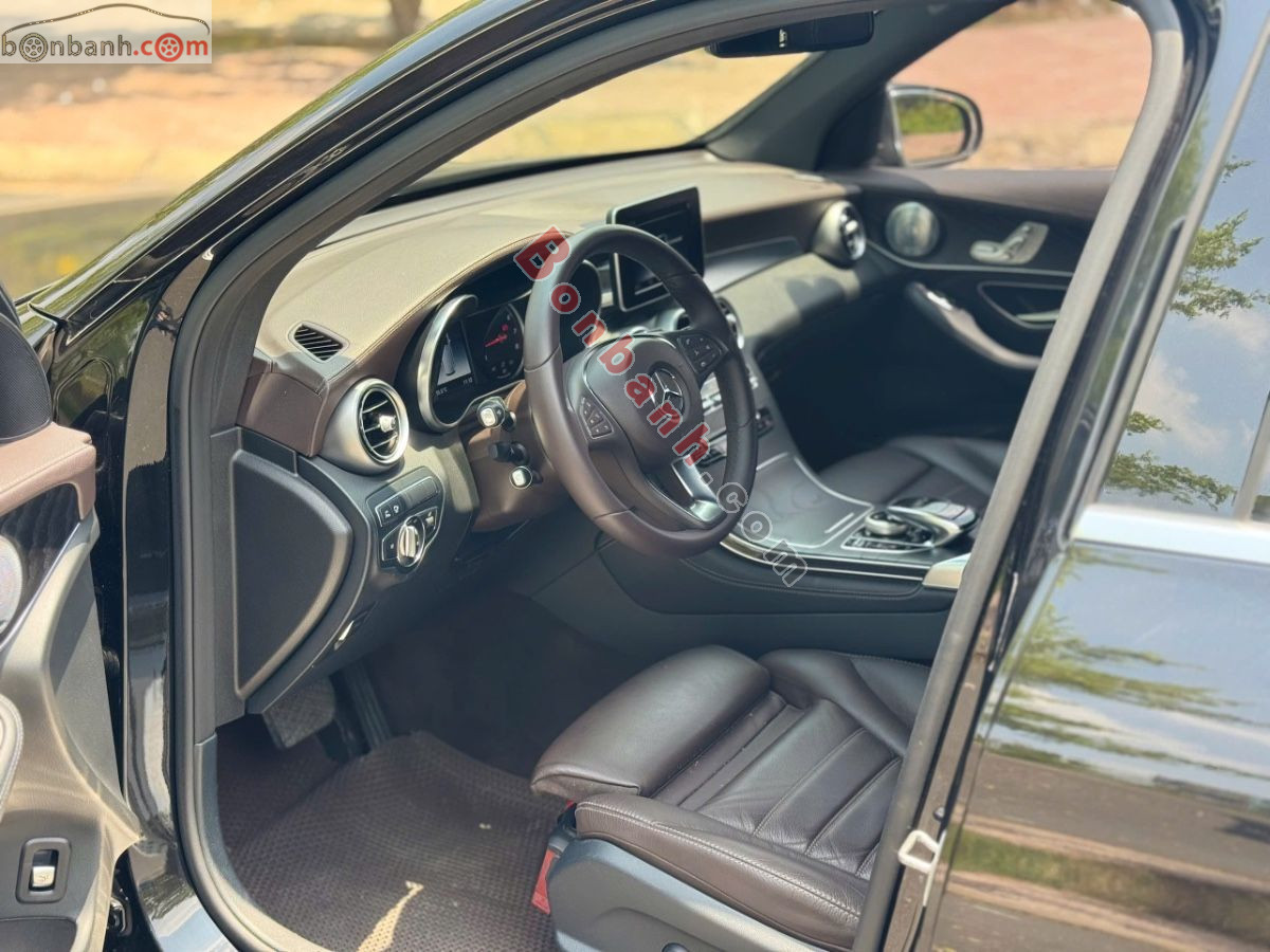 Bán ô tô Mercedes Benz GLC 300 4Matic - 2017 - xe cũ