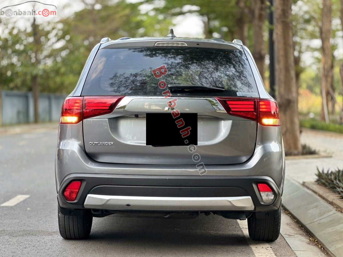 Bán ô tô Mitsubishi Outlander 2.0 CVT - 2019 - xe cũ