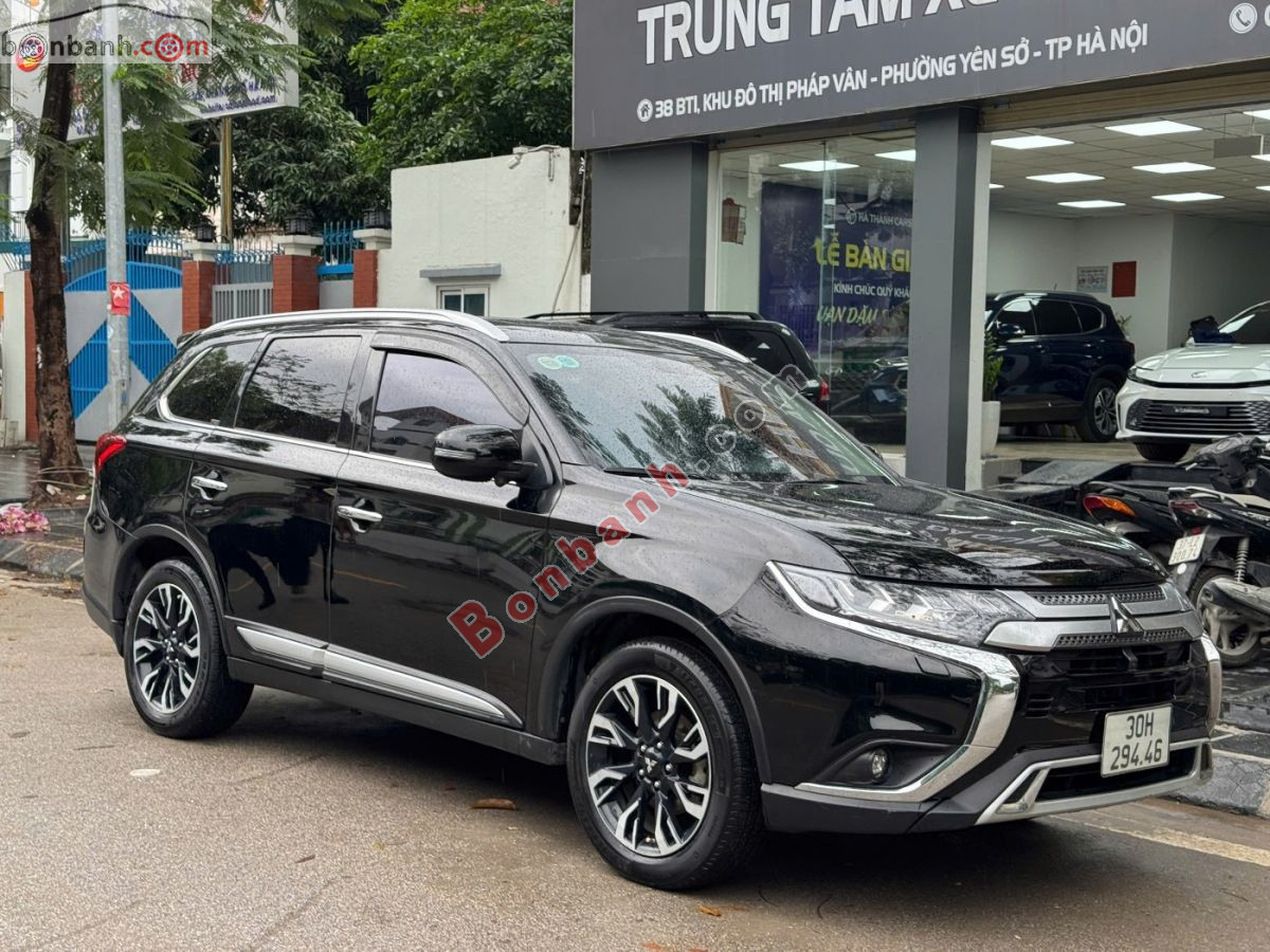 Bán ô tô Mitsubishi Outlander Premium 2.0 CVT - 2021 - xe cũ