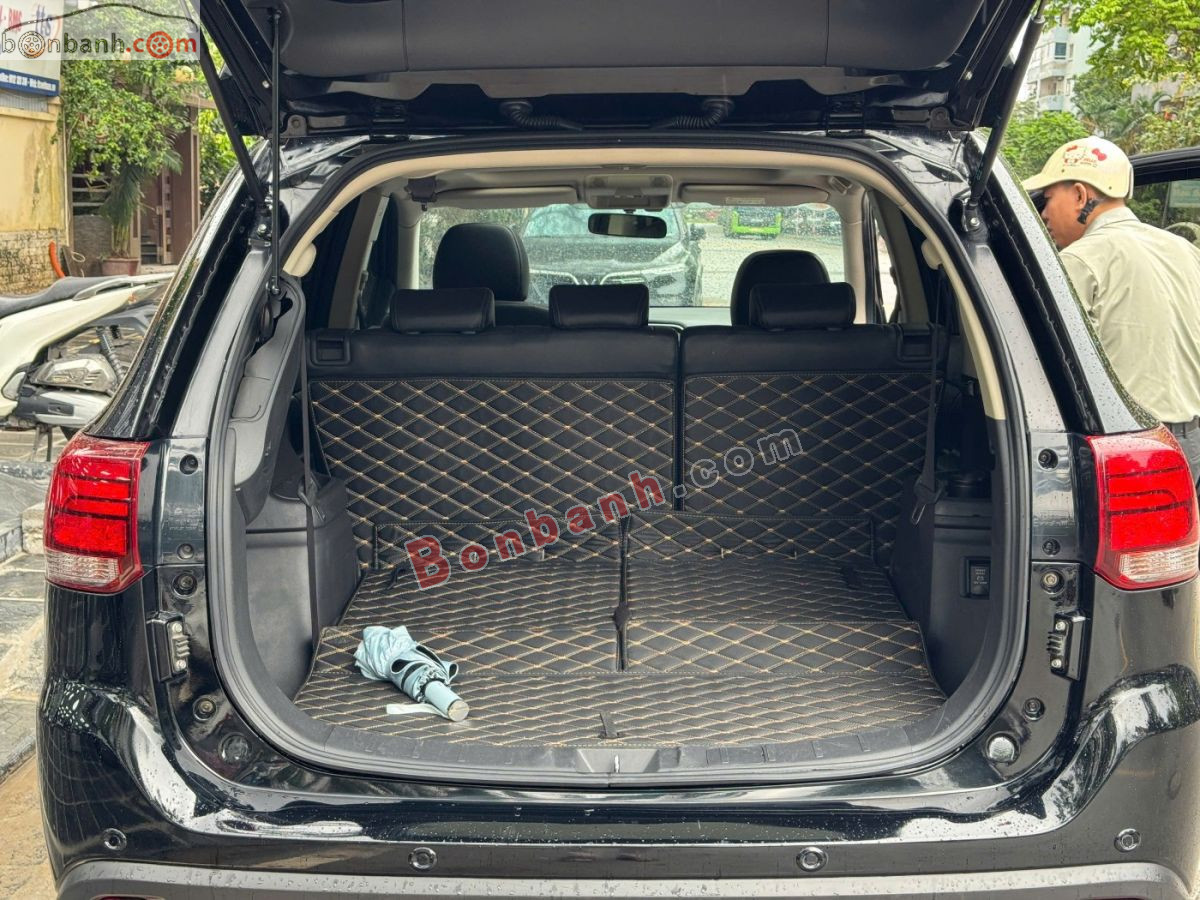 Bán ô tô Mitsubishi Outlander Premium 2.0 CVT - 2021 - xe cũ