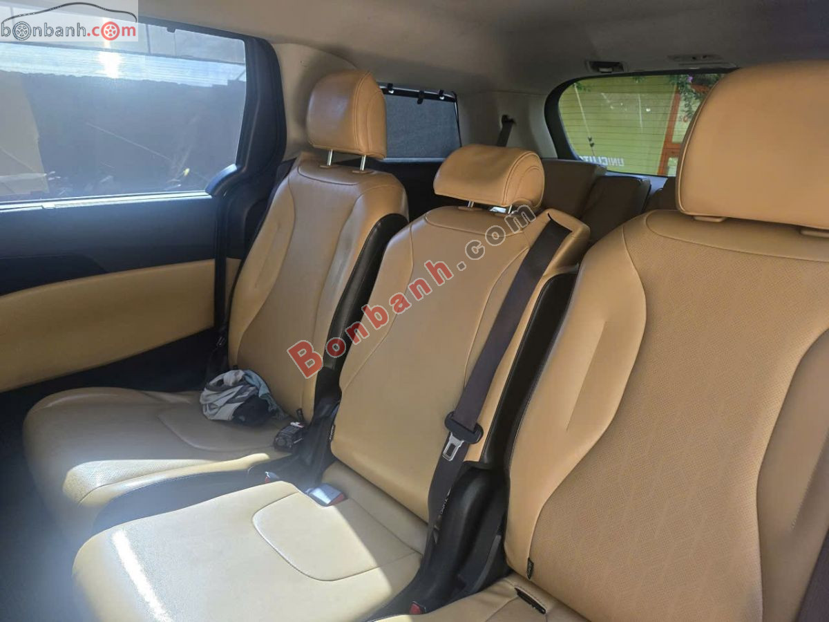 Bán ô tô Kia Carnival Premium 2.2D - 2021 - xe cũ