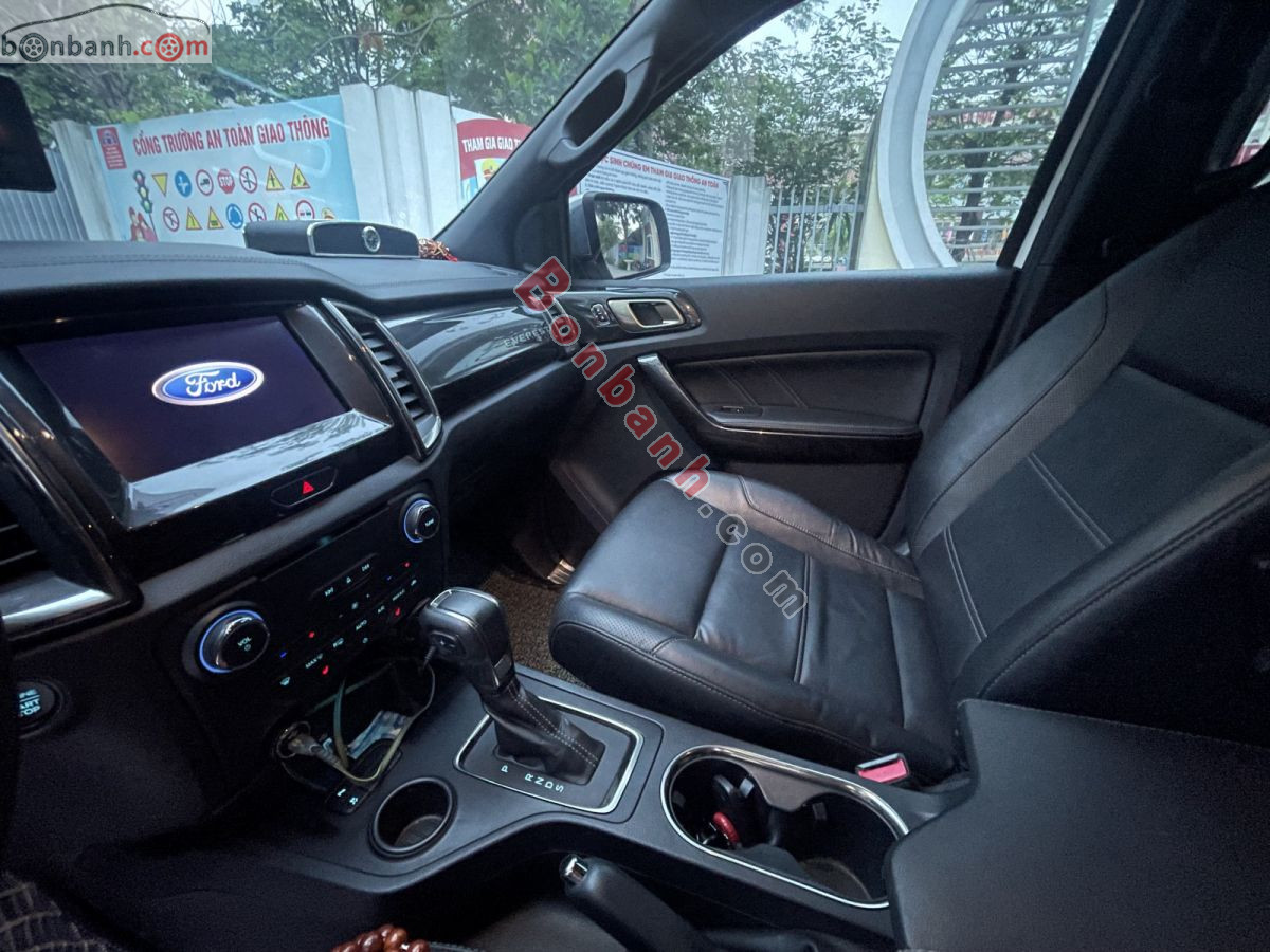 Bán ô tô Ford Everest Titanium 2.0L 4x2 AT - 2019 - xe cũ