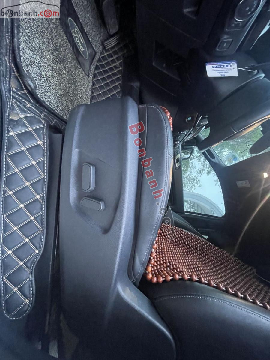 Bán ô tô Ford Everest Titanium 2.0L 4x2 AT - 2019 - xe cũ