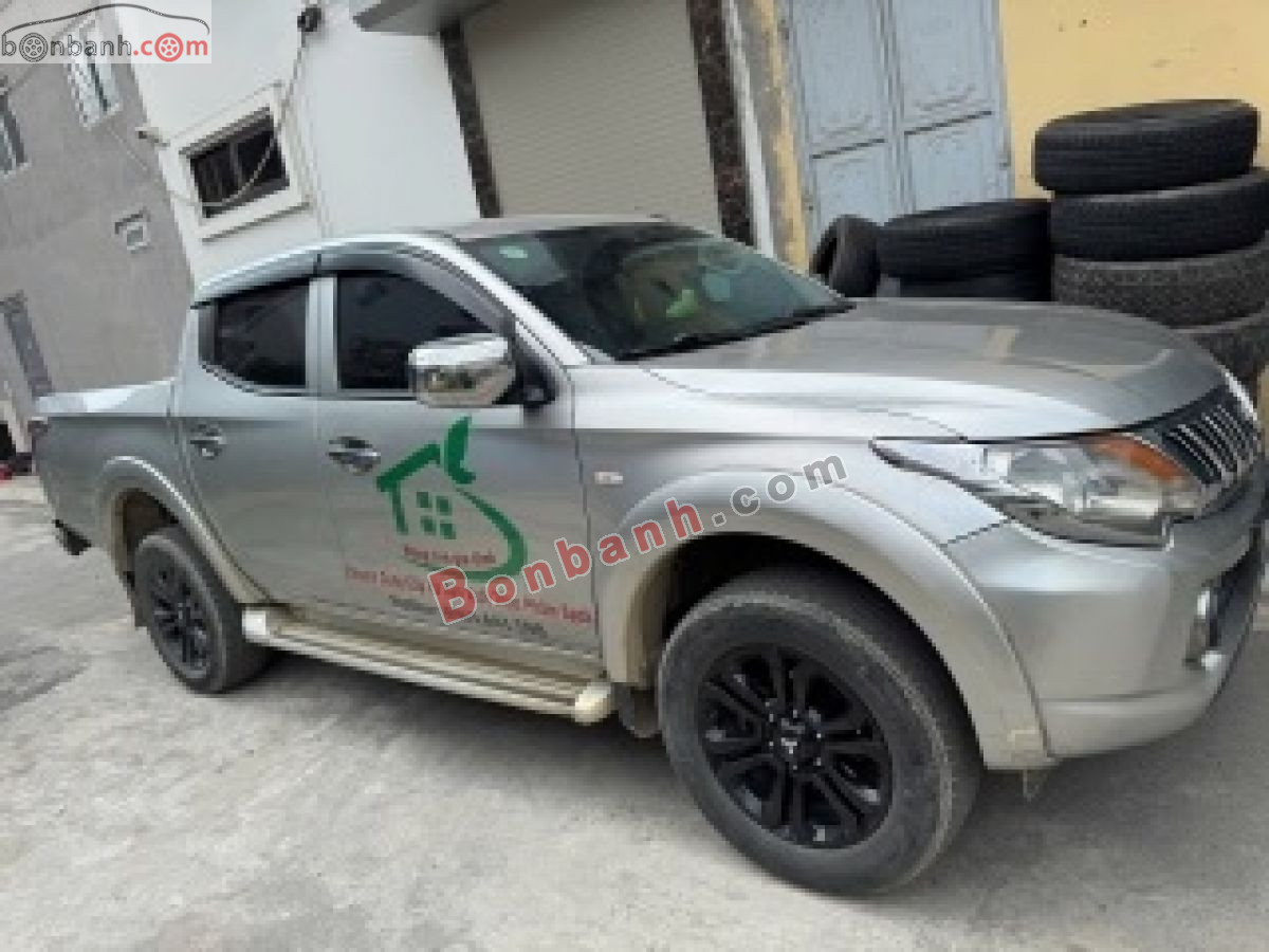Bán ô tô Mitsubishi Triton 4x2 AT - 2017 - xe cũ