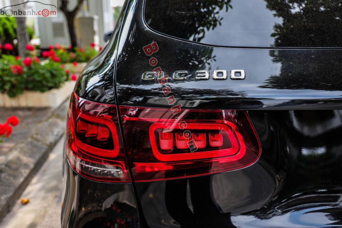 Bán ô tô Mercedes Benz GLC 300 4Matic - 2021 - xe cũ