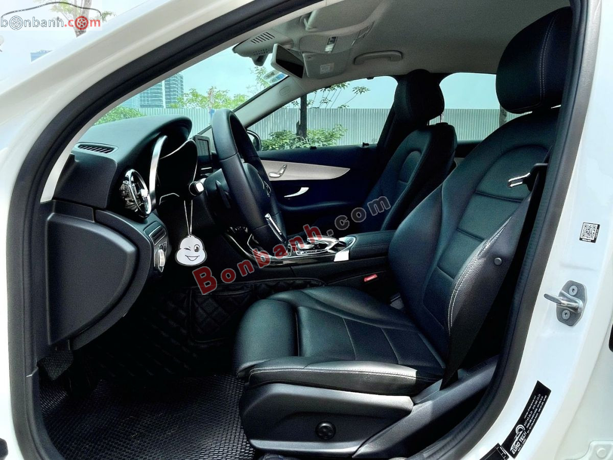 Bán ô tô Mercedes Benz C class C180 - 2020 - xe cũ