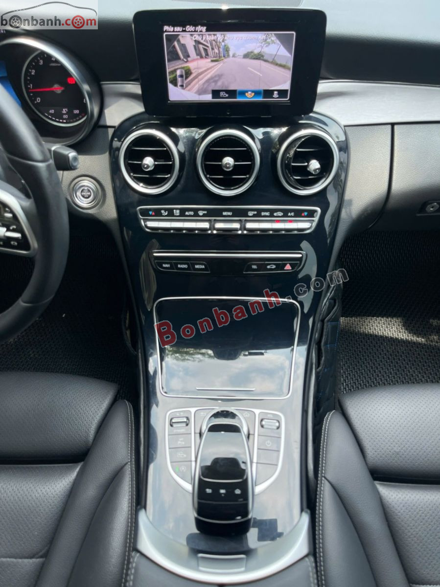 Bán ô tô Mercedes Benz C class C180 - 2020 - xe cũ