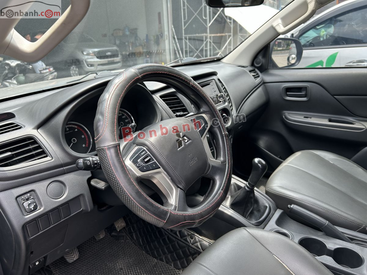 Bán ô tô Mitsubishi Triton 4x2 MT - 2020 - xe cũ
