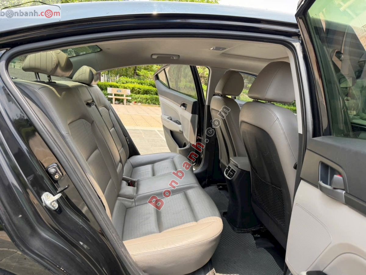 Bán ô tô Hyundai Elantra 2.0 AT - 2016 - xe cũ