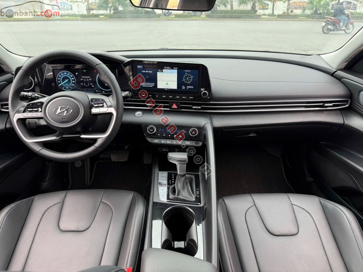 Bán ô tô Hyundai Elantra 2.0 AT Cao cấp - 2023 - xe cũ