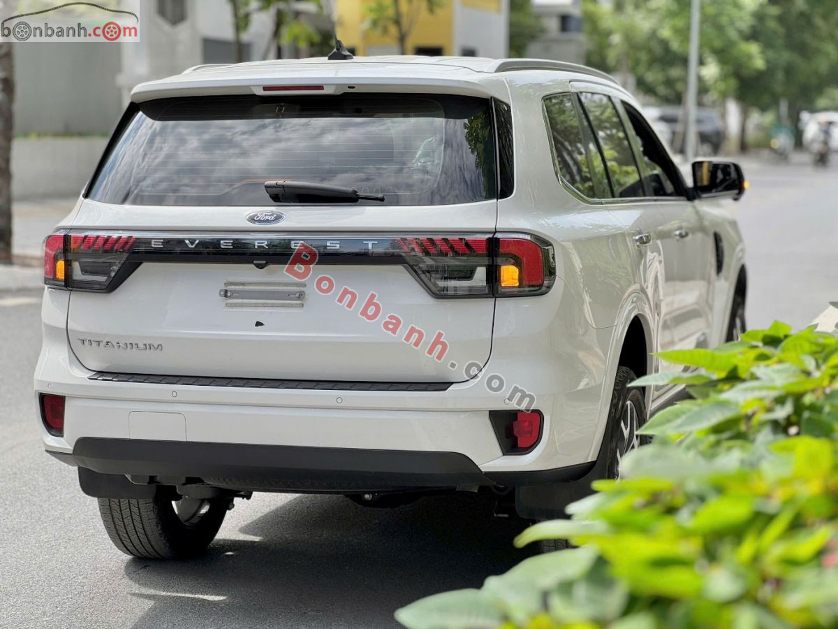Bán ô tô Ford Everest Titanium 2.0L 4x2 AT - 2023 - xe cũ