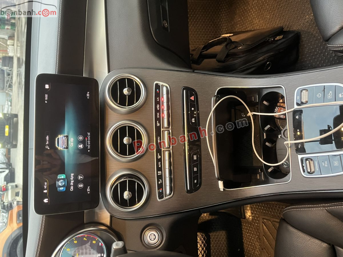 Bán ô tô Mercedes Benz GLC 300 4Matic - 2021 - xe cũ