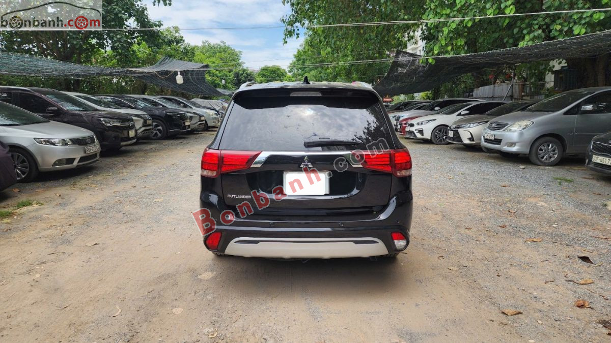 Bán ô tô Mitsubishi Outlander Premium 2.0 CVT - 2024 - xe cũ