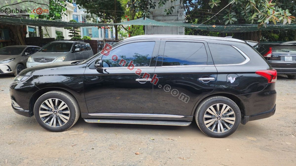 Bán ô tô Mitsubishi Outlander Premium 2.0 CVT - 2024 - xe cũ
