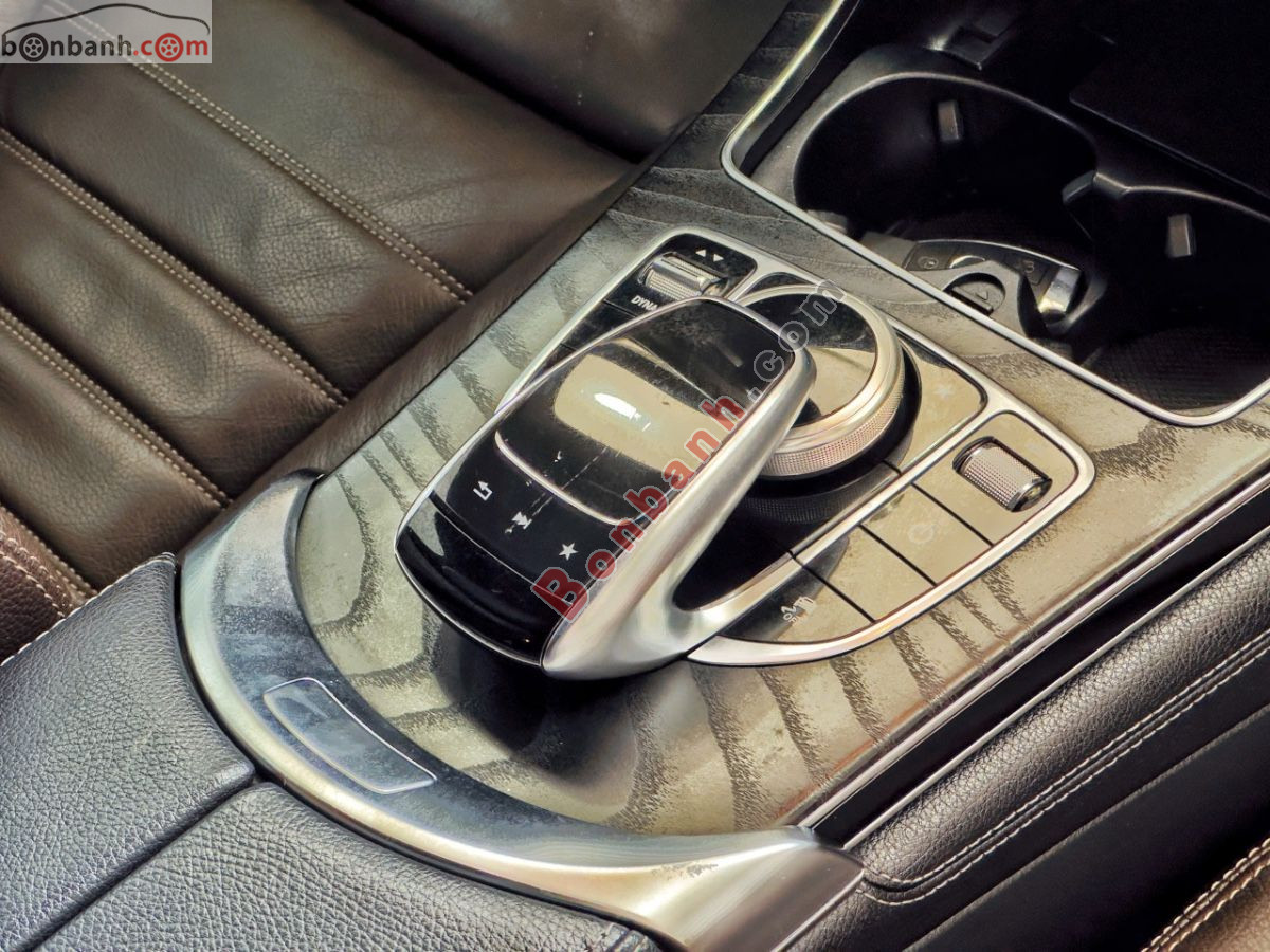Bán ô tô Mercedes Benz GLC 300 4Matic - 2018 - xe cũ